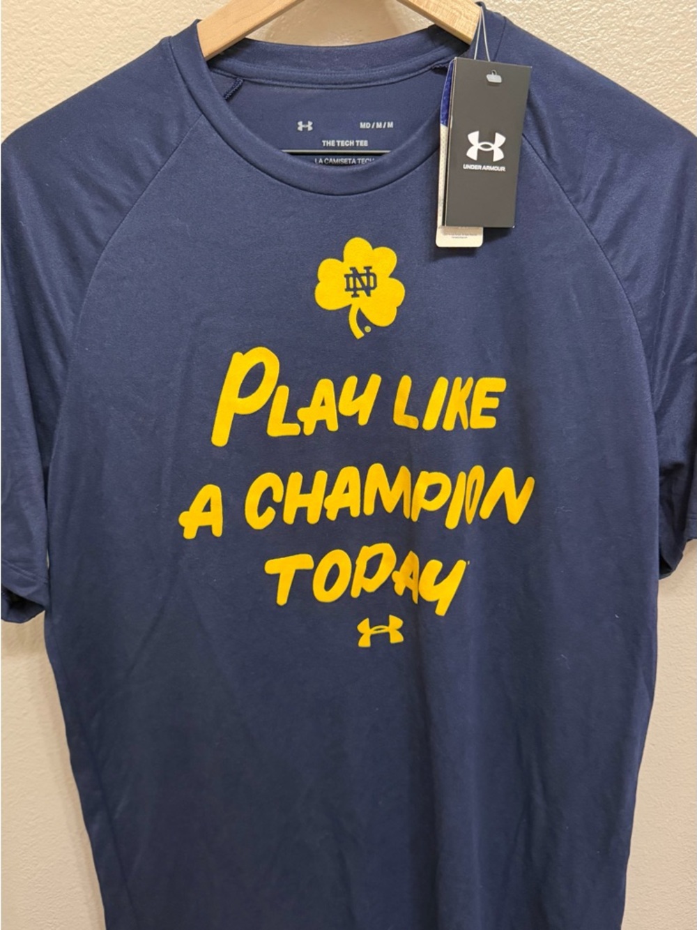 NWT - Men’s Under Armour Navy Tee with Yellow Notre Dame Clover Graphic